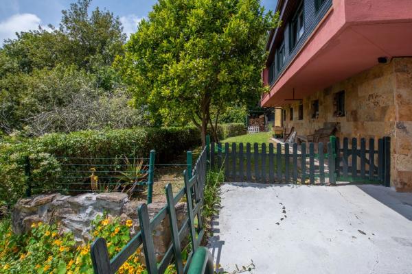 Casa independiente en Barrio la Fontaniella, 221 -1