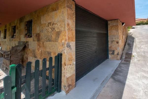 Casa independiente en Barrio la Fontaniella, 221 -1