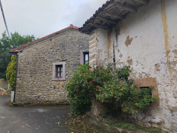 Casa independiente en Lugar Buelles