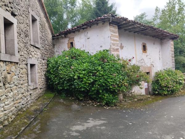 Casa independiente en Lugar Buelles