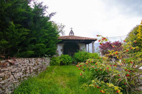 Casa independiente en Bueño, 18 ------a