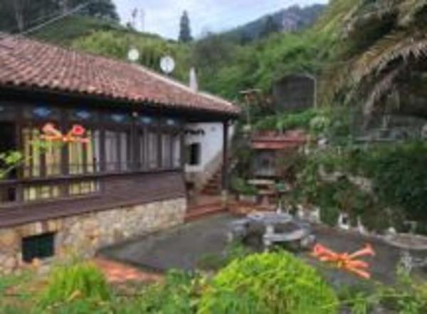 Casa independiente en calle Rozas s/n