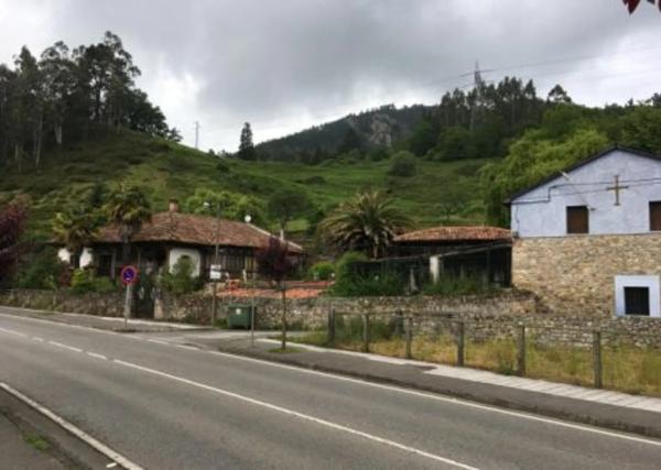 Casa independiente en calle Rozas s/n