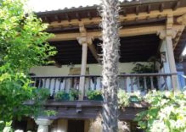 Casa independiente en calle Rozas s/n