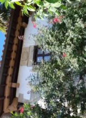 Casa independiente en calle Rozas s/n