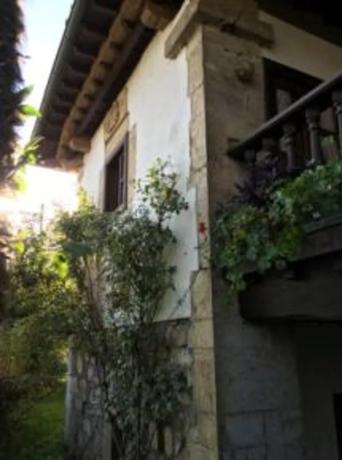 Casa independiente en calle Rozas s/n