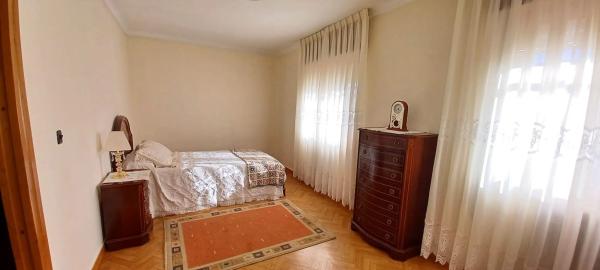 Casa independiente en Lugar Pintueles, 64