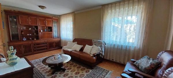 Casa independiente en Lugar Pintueles, 64