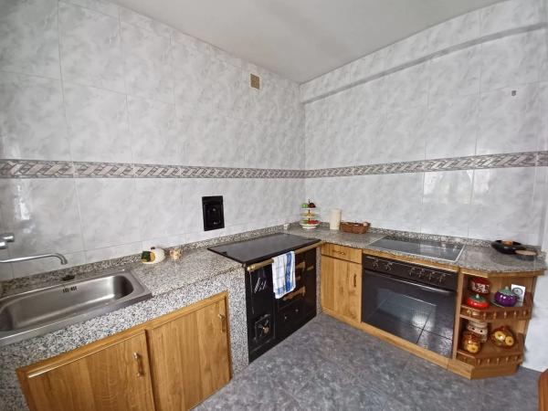 Casa independiente en Lugar Pintueles, 64