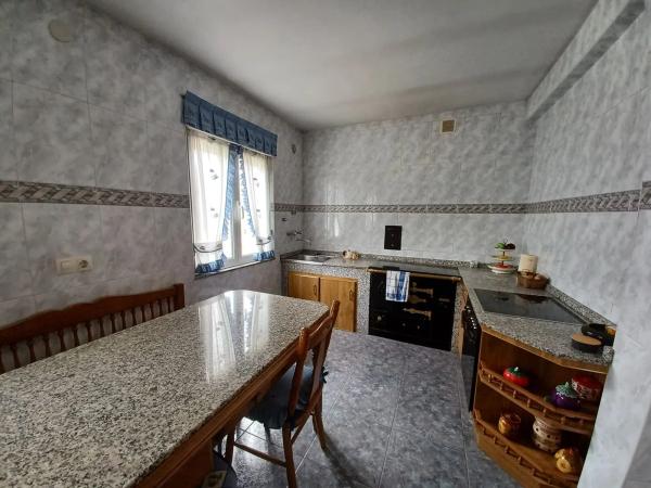 Casa independiente en Lugar Pintueles, 64