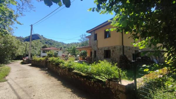 Casa independiente en Lugar Santoveña