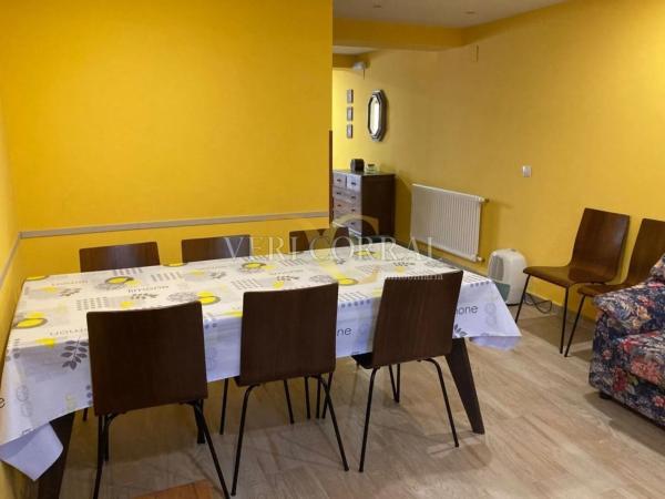 Casa independiente en Barrio Besnes