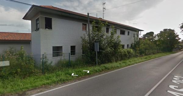 Casa independiente en calle Celorio, 18 D