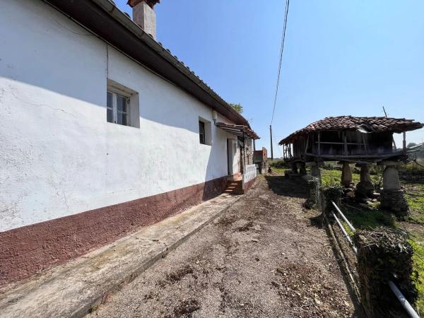 Casa de pueblo en Lugar la Granda, 6 a