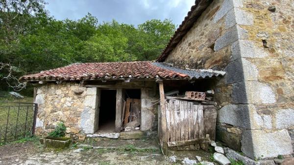 Casa independiente en Santoveña