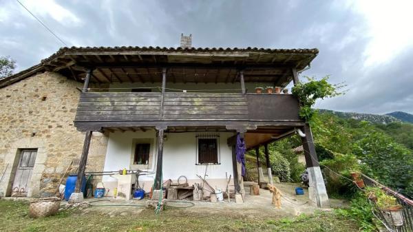 Casa independiente en Santoveña