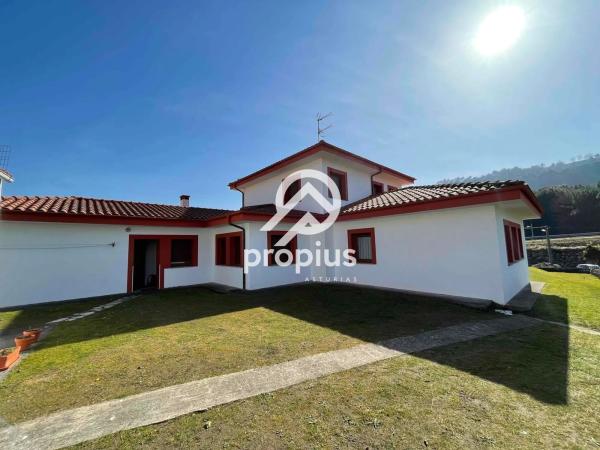 Casa independiente en Lugar Pendueles