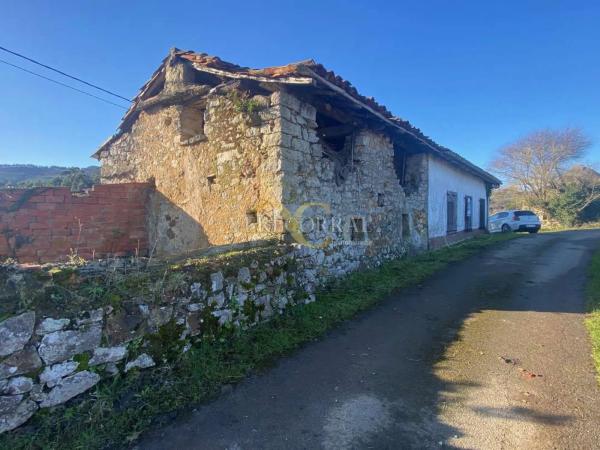 Casa independiente en via del Cantábrico
