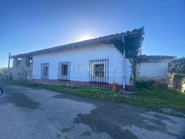 Casa independiente en via del Cantábrico