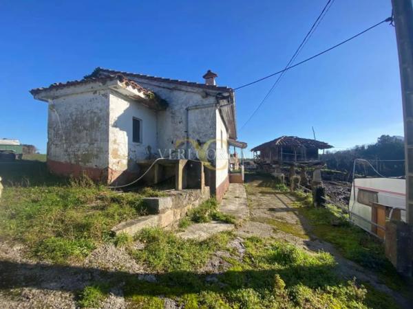 Casa independiente en via del Cantábrico