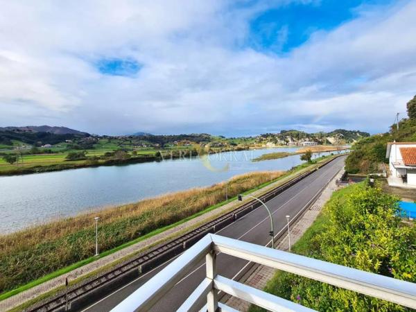 Casa independiente en calle de Palacio Valdés