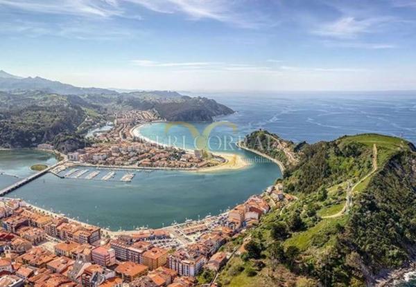 Casa independiente en carretera Irún - Santiago