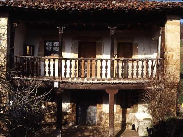 Casa rural en Corao Castillo s/n Calleprincipalsn