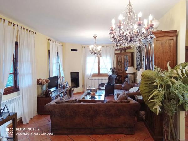 Casa independiente en Lugar Villahormes