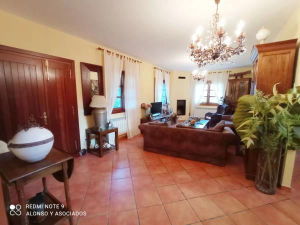 Casa independiente en Lugar Villahormes