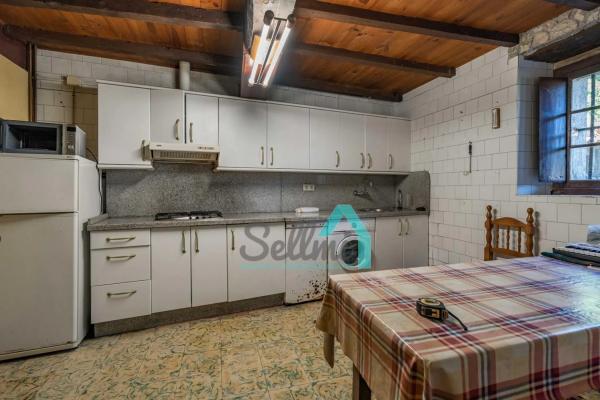 Casa independiente en calle Rozas