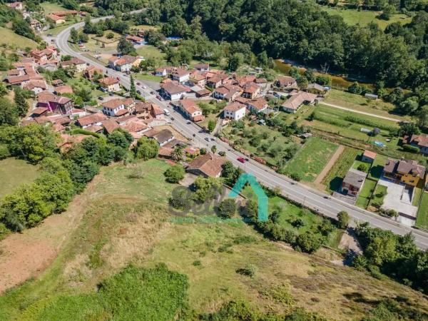 Casa independiente en calle Rozas
