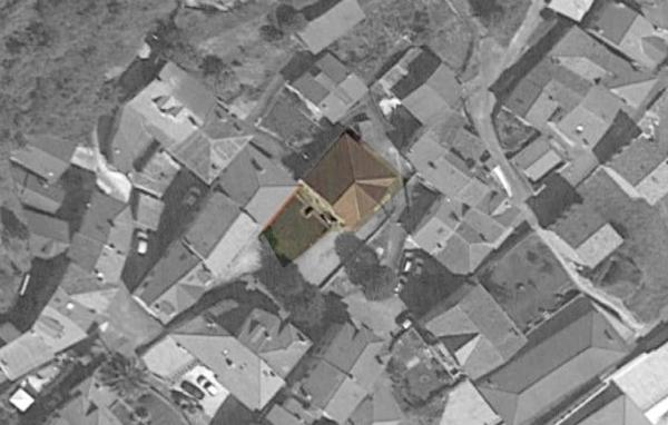 Caserón en Peñamellera Alta