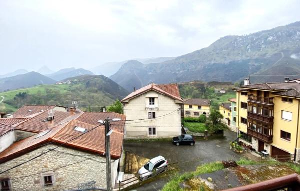 Caserón en Peñamellera Alta