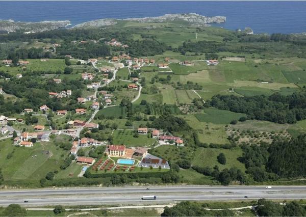 Casa de pueblo en camino Ovio, 7