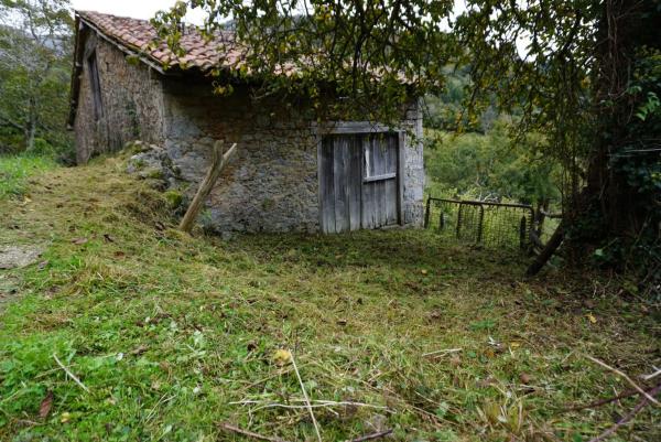 Finca rústica en Lugar Sieres, 18