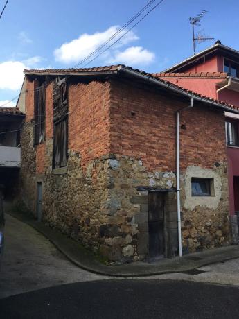 Casa de pueblo en Lugar Sebares, 86