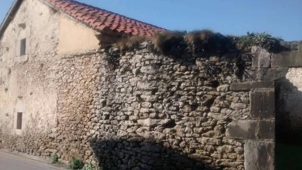 Casa independiente en calle Badalán