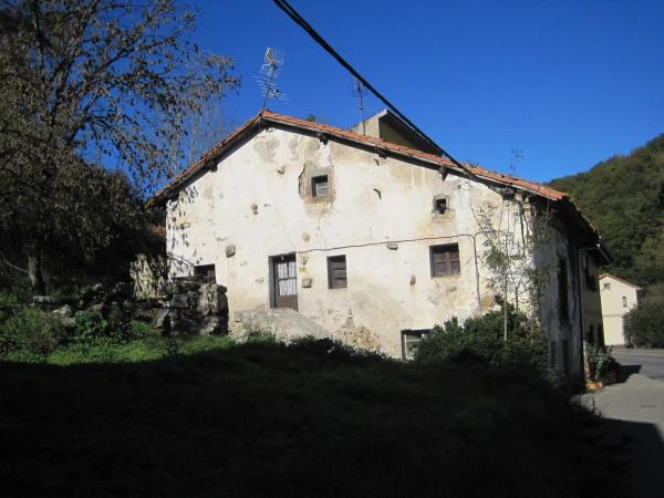 Casa de pueblo en avenida castañéu, 31