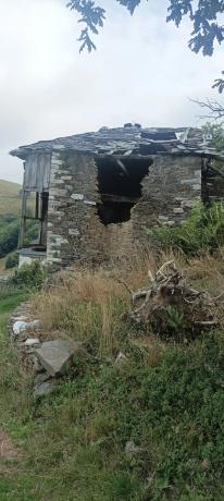 Casa de pueblo en El carbayon, 2