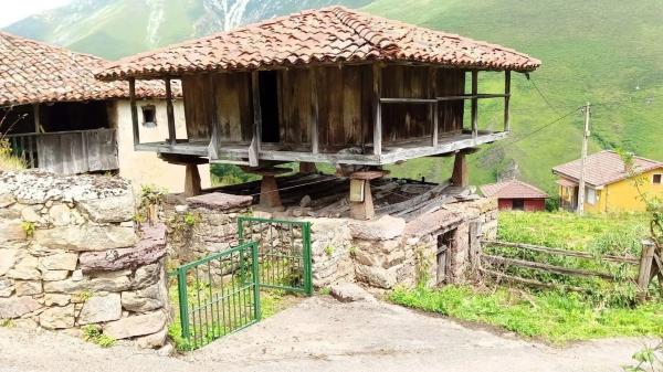 Casa de pueblo en Vía