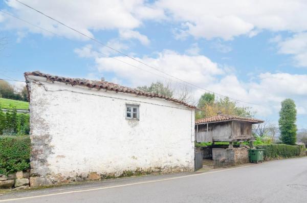 Casa independiente en calle José María Velasco Álvarez, 1