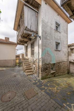 Casa independiente en calle Cimadevilla