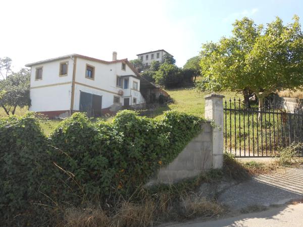 Casa de pueblo en As-217, 1 -2