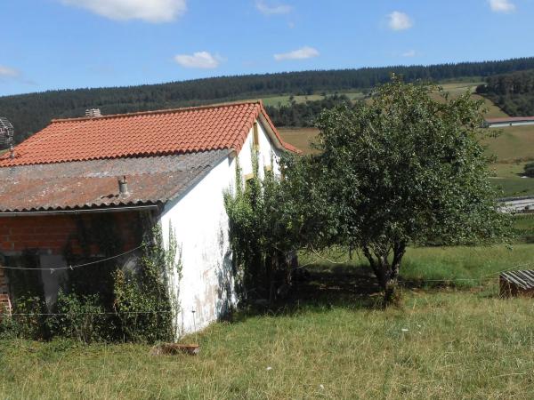 Casa de pueblo en As-217, 1 -2