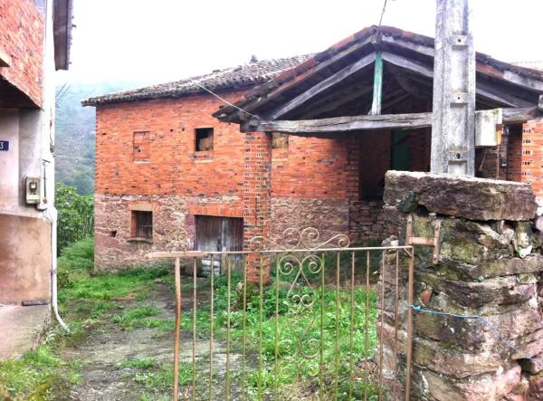 Casa independiente en calle espinaredo, 2