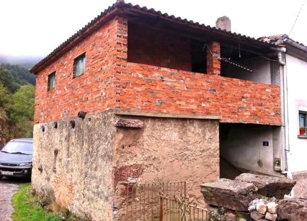 Casa independiente en calle espinaredo, 2