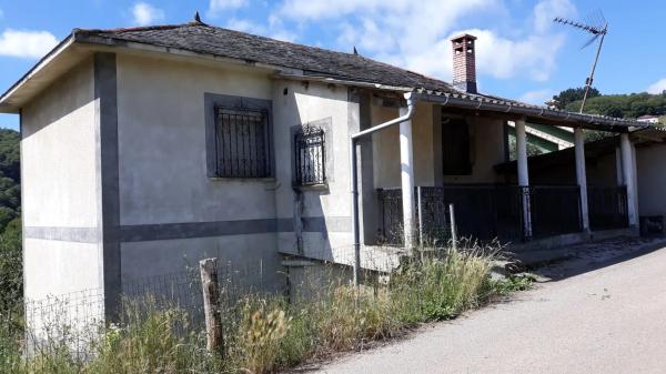 Casa independiente en calle Sangoñedo, 1