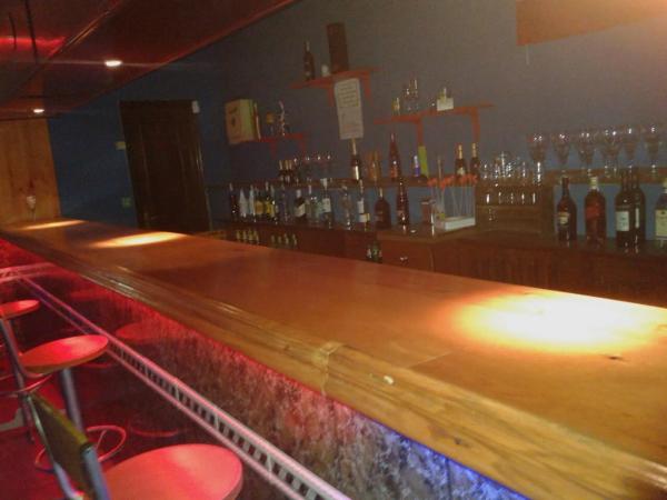 Casa de pueblo en carretera general, 3