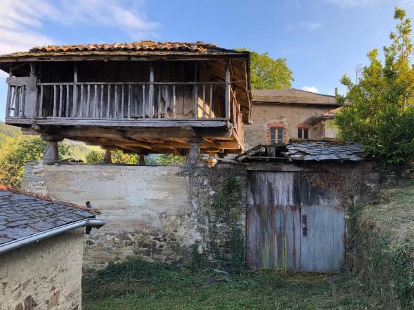 Casa independiente en morados s/n