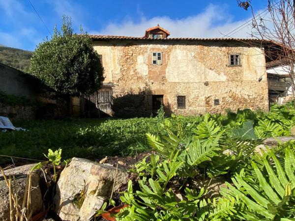 Casa independiente en Tuña, 80